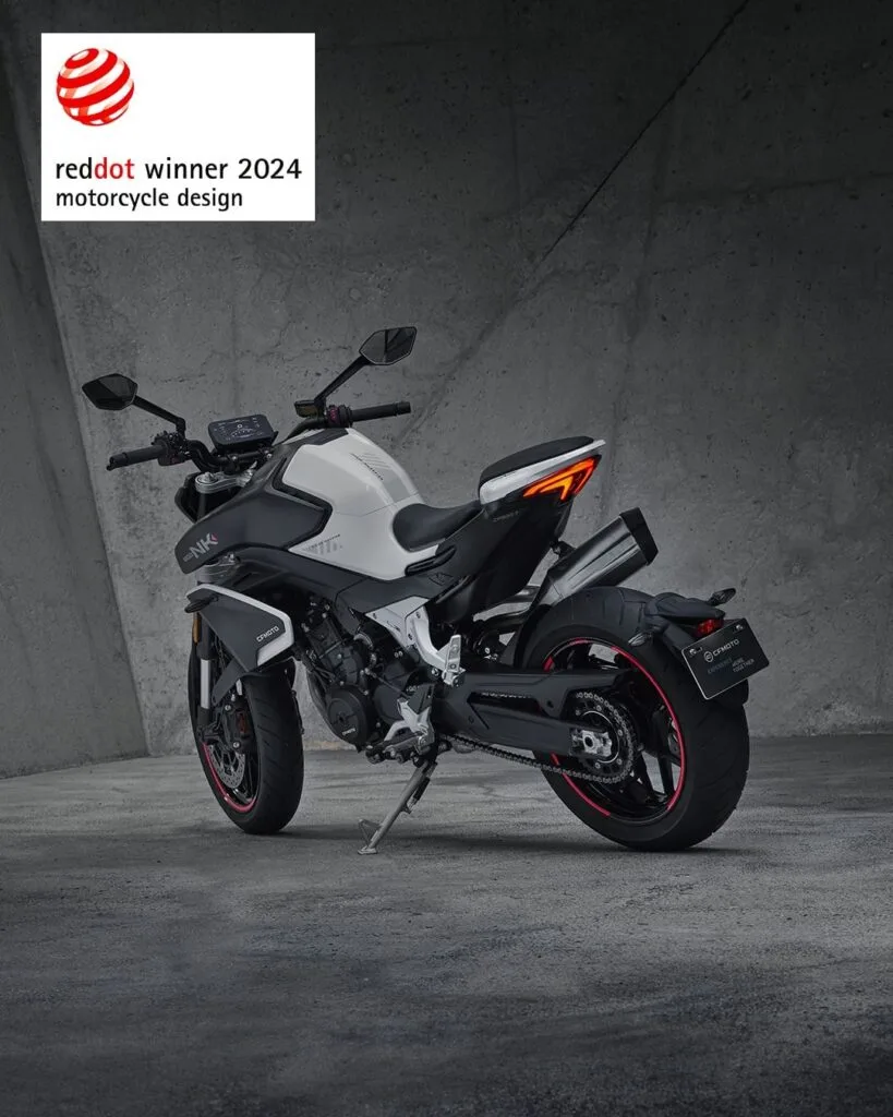 CFMOTO 800NK, "Red Dot Award: Ürün Tasarım Ödülü" Kazanan İlk Model Oldu! CFMOTO 800NK, "Red Dot Award: Ürün Tasarım Ödülü" Kazanan İlk Model Oldu!