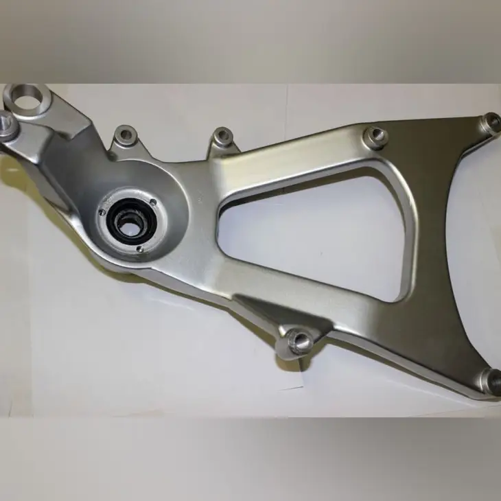 CF MOTO JETMAX 250 (EFI) EGZOZ BAGLANTI BRAKETI #Y4CFM4000A0390