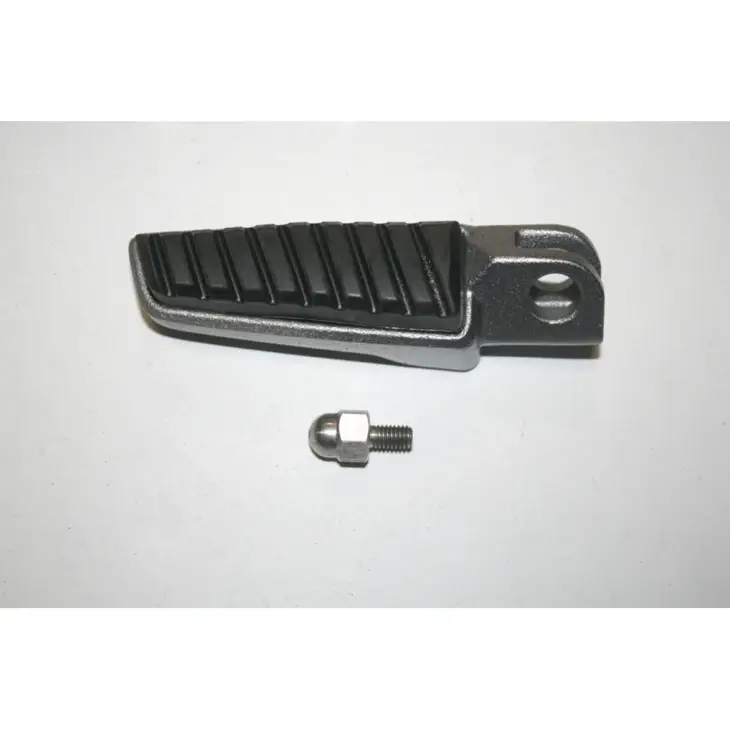 CF MOTO 150NK ON BASAMAK KOMPLE SAG #Y4CFM4008A0229