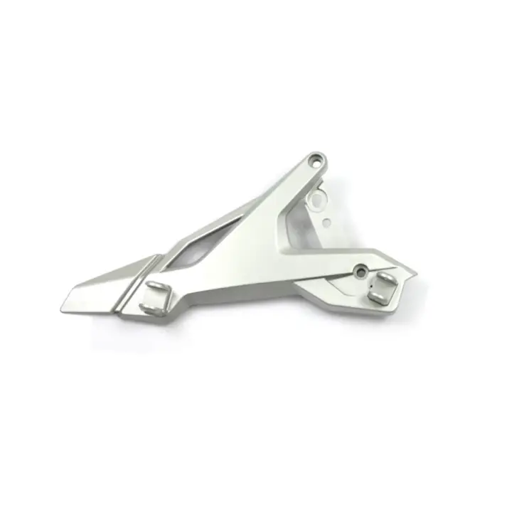 CF MOTO 650MT ARKA BASAMAK BRAKETI SAG #Y4CFM4010A0077