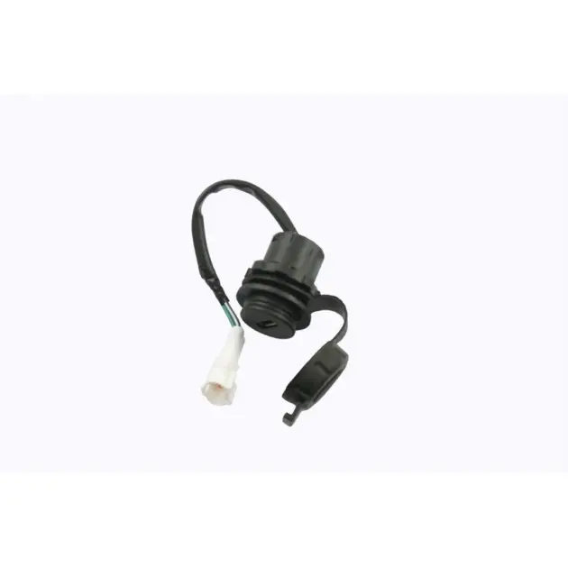CF MOTO 650MT USB GIRISI #Y4CFM4010A0083