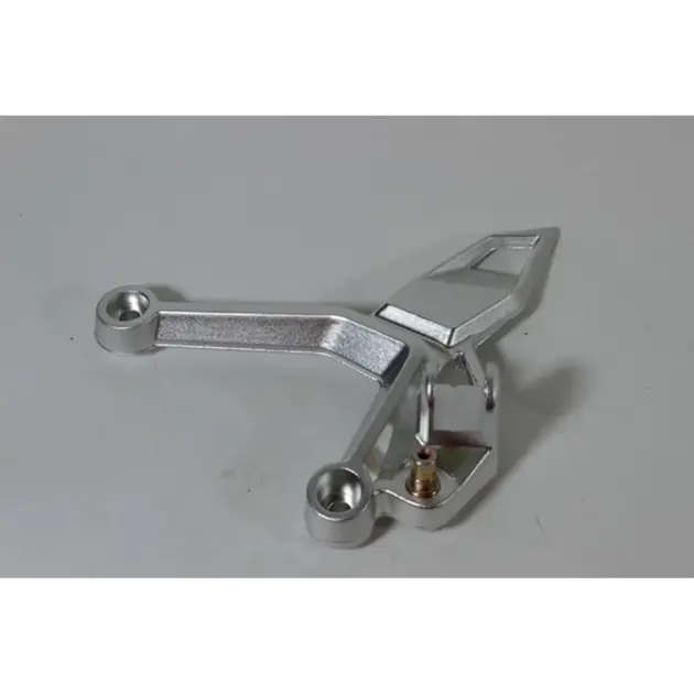 CF MOTO 250NK ON BASAMAK BRAKETI SOL #Y4CFM4012A0109