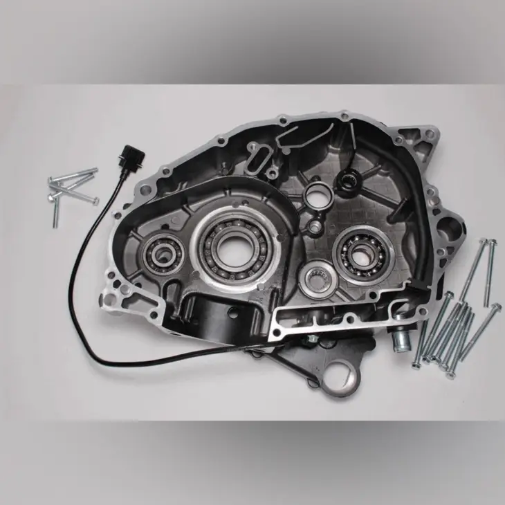 CF MOTO 250NK KRANK KUTUSU SOL KOMPLE #Y4CFM4012A0153