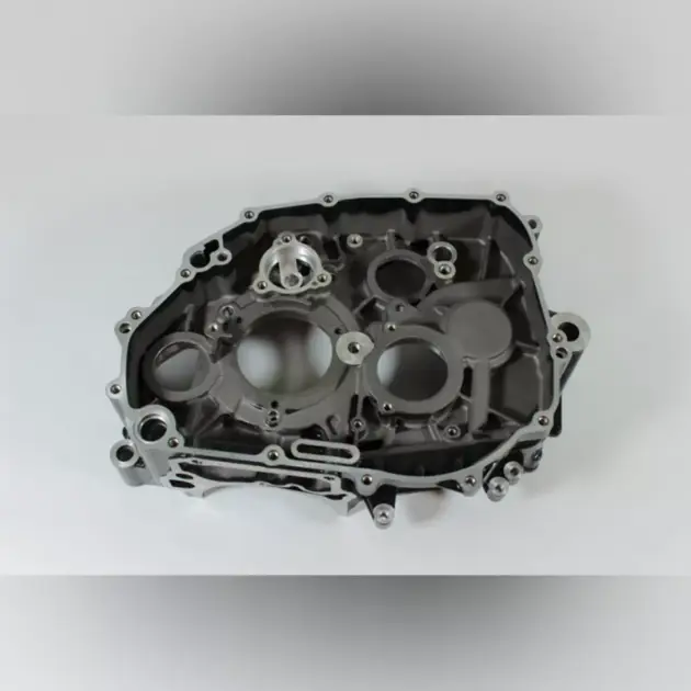 CF MOTO CF250-6 SR (EU 4) KRANK KUTUSU SAG #Y4CFM4033A0024