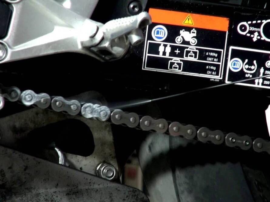 Motosiklet İçin En İyi Zincir Yağı Hangisi?