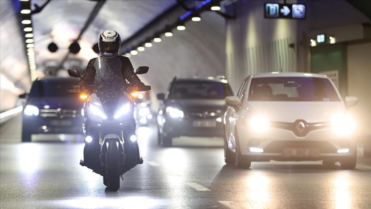 Motosiklet Kazalarından Korunmak İçin En Etkili Sürüş Teknikleri