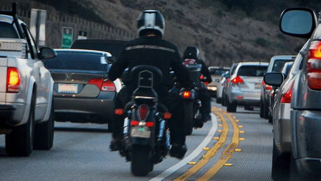 Motosiklet Kazalarından Korunmak İçin En Etkili Sürüş Teknikleri Motosiklet Kazalarından Korunmak İçin En Etkili Sürüş Teknikleri