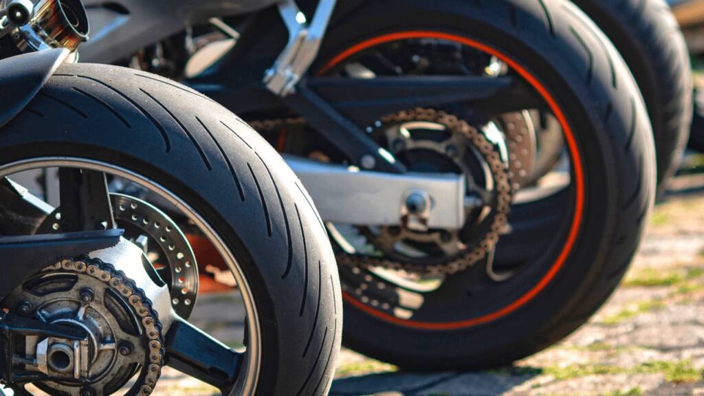 Motosiklet Lastiği Ne Zaman Değiştirilmeli? Motosiklet Lastiği Ne Zaman Değiştirilmeli?