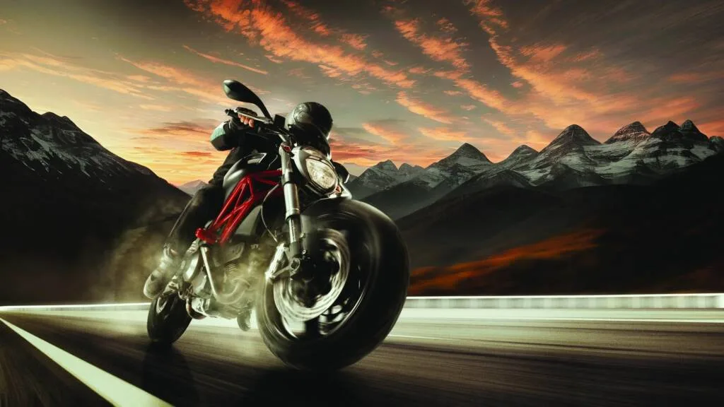 Motosikletle Yokuş Yukarı ve Aşağı Sürüş Teknikleri Motosikletle Yokuş Yukarı ve Aşağı Sürüş Teknikleri