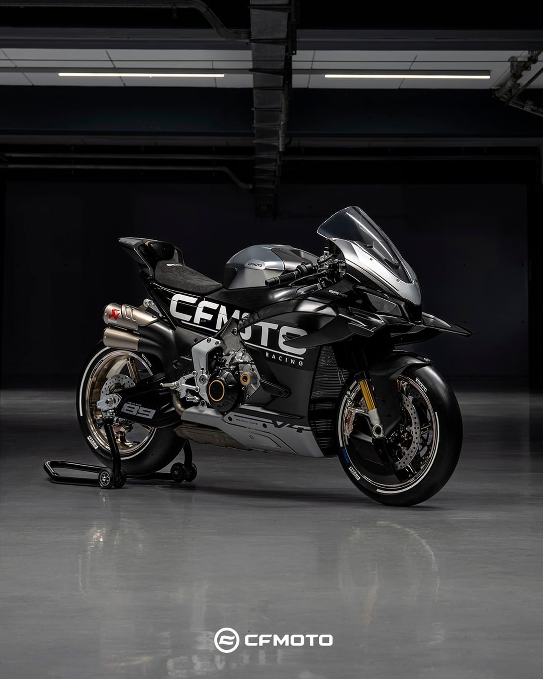 CFMOTO 1000SR V4 Tanıtıldı CFMOTO 1000SR V4