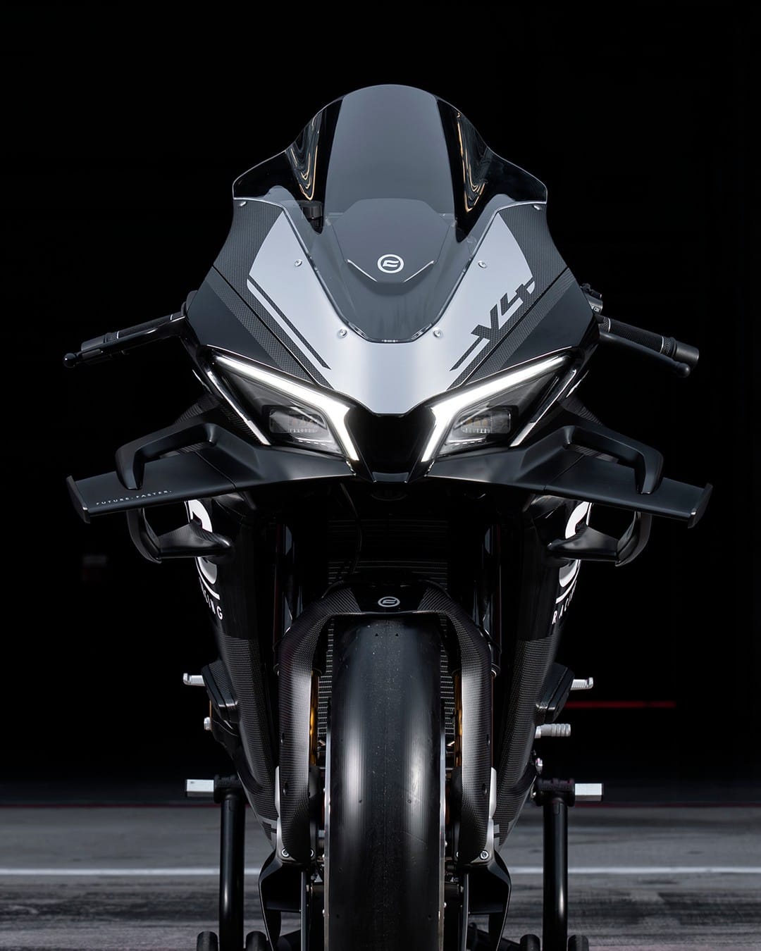 CFMOTO 1000SR V4 - 5