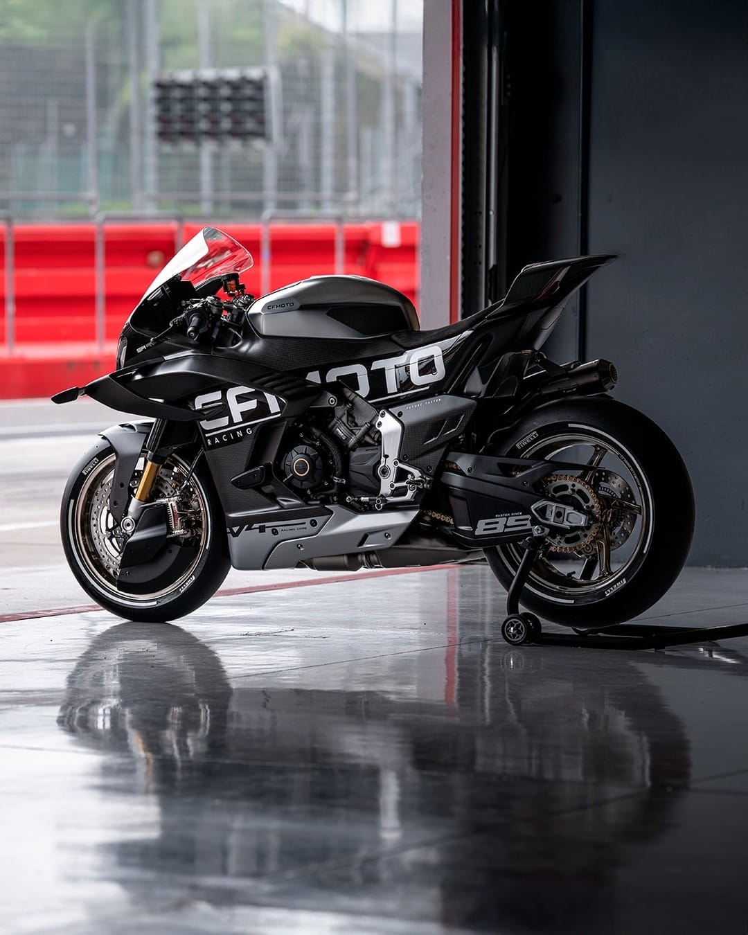 CFMOTO 1000SR V4 - 7