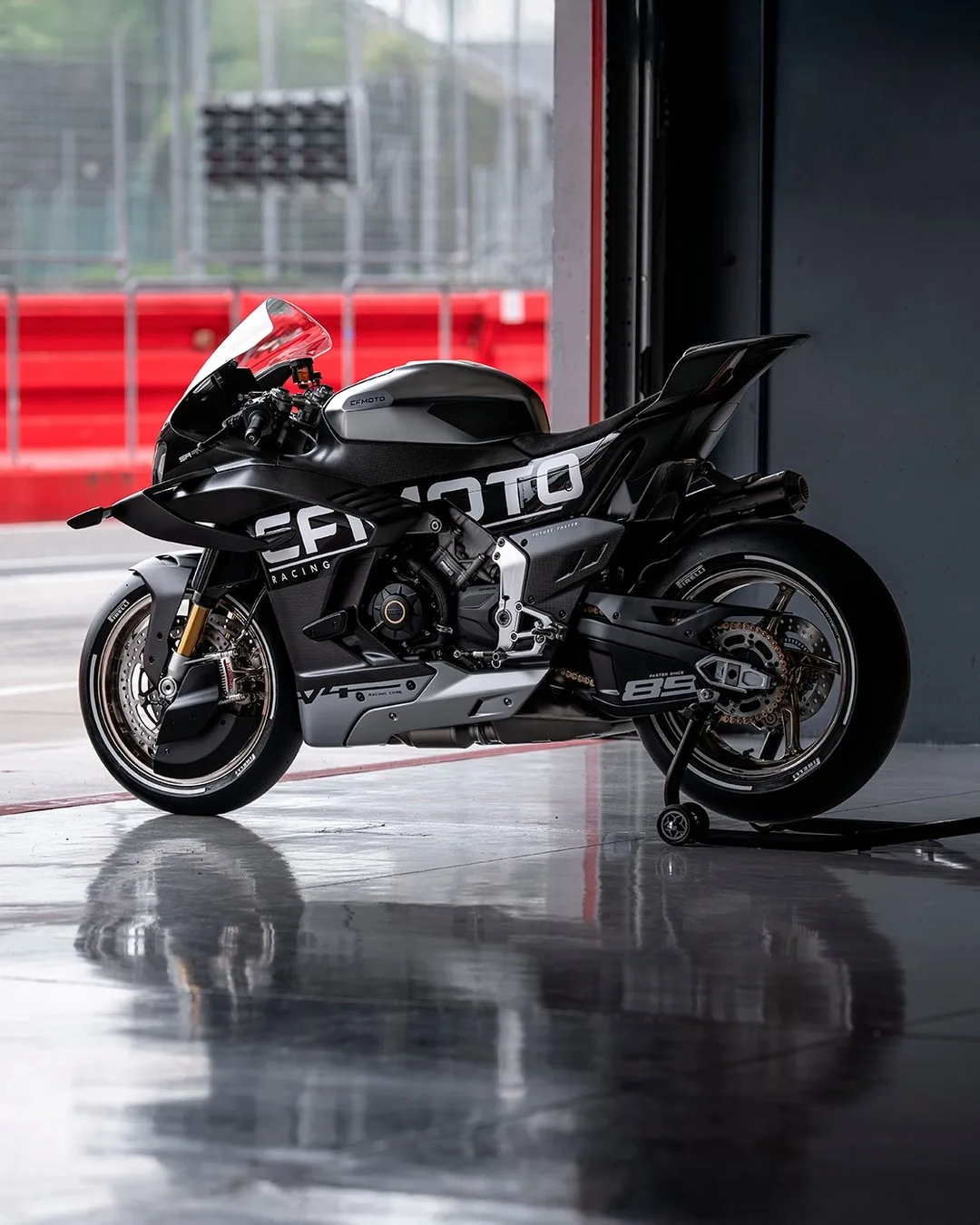 CFMOTO 1000SR V4 - 7