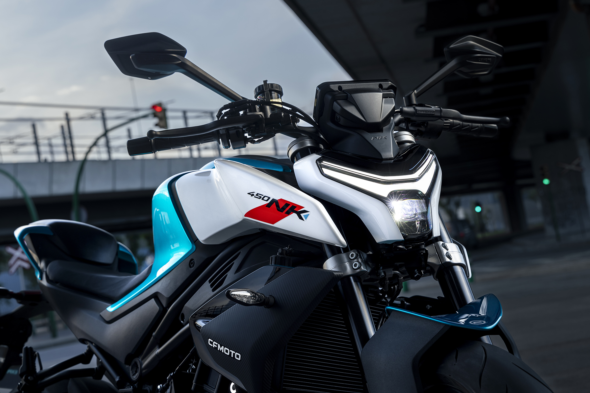 CFMOTO 450NK gorsel 2