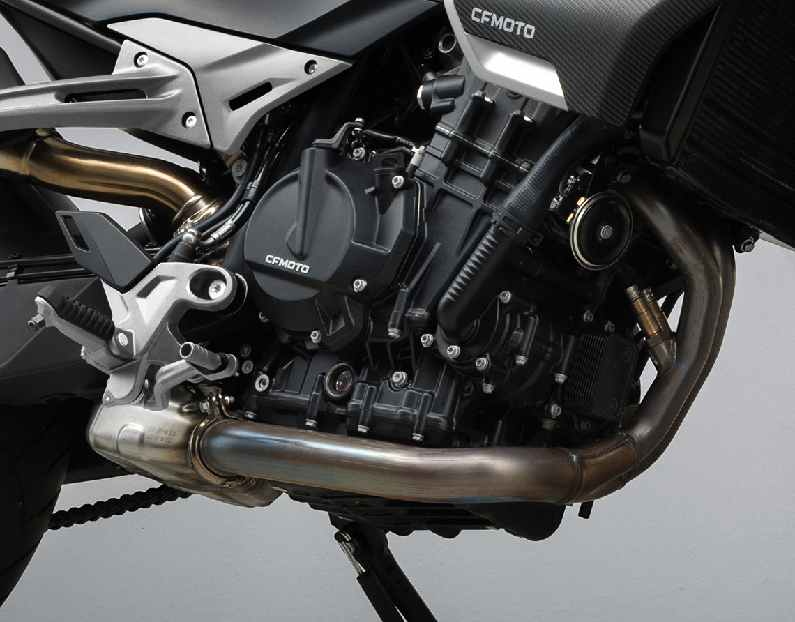 CFMOTO 800NK gorsel 4